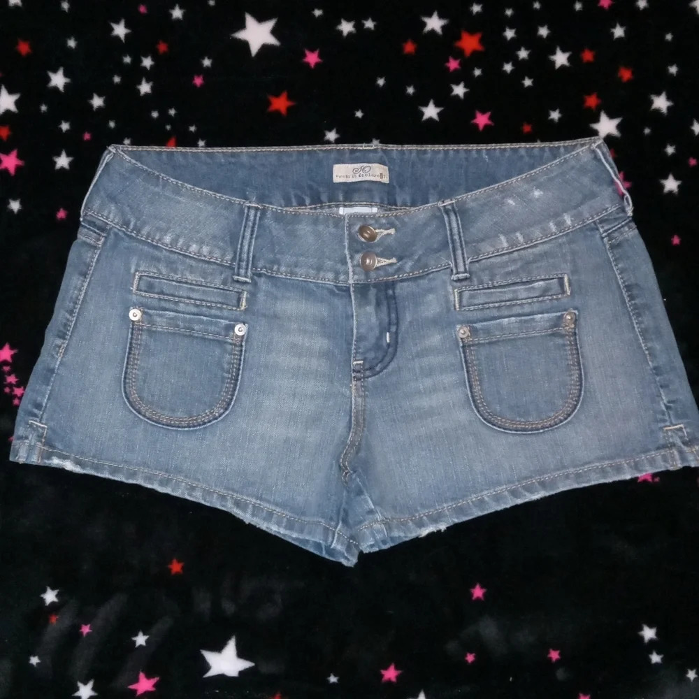 So Wear It Declare It Medium Wash Midrise Denim Shorts